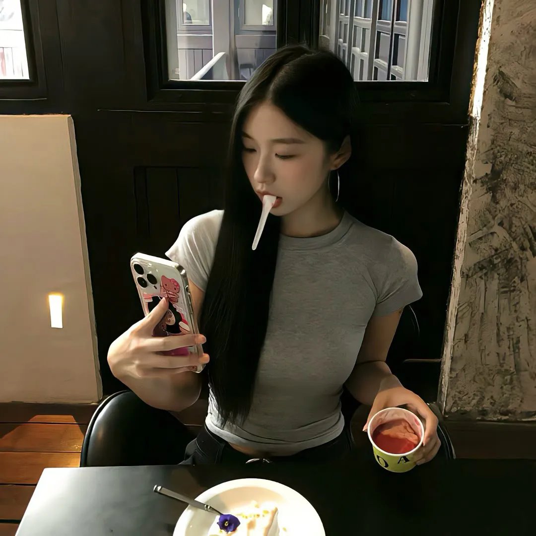 丑小鸭天鹅